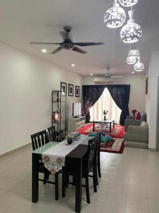 Homestay Shah Alam Zewnętrze zdjęcie